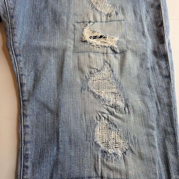 Lucky Brand 24W Light Wash Distressed Reese Boyfriend Jeans Fall Cute BY-3172 - Picture 7 of 15